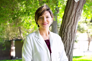 Dra. Elena Rossi